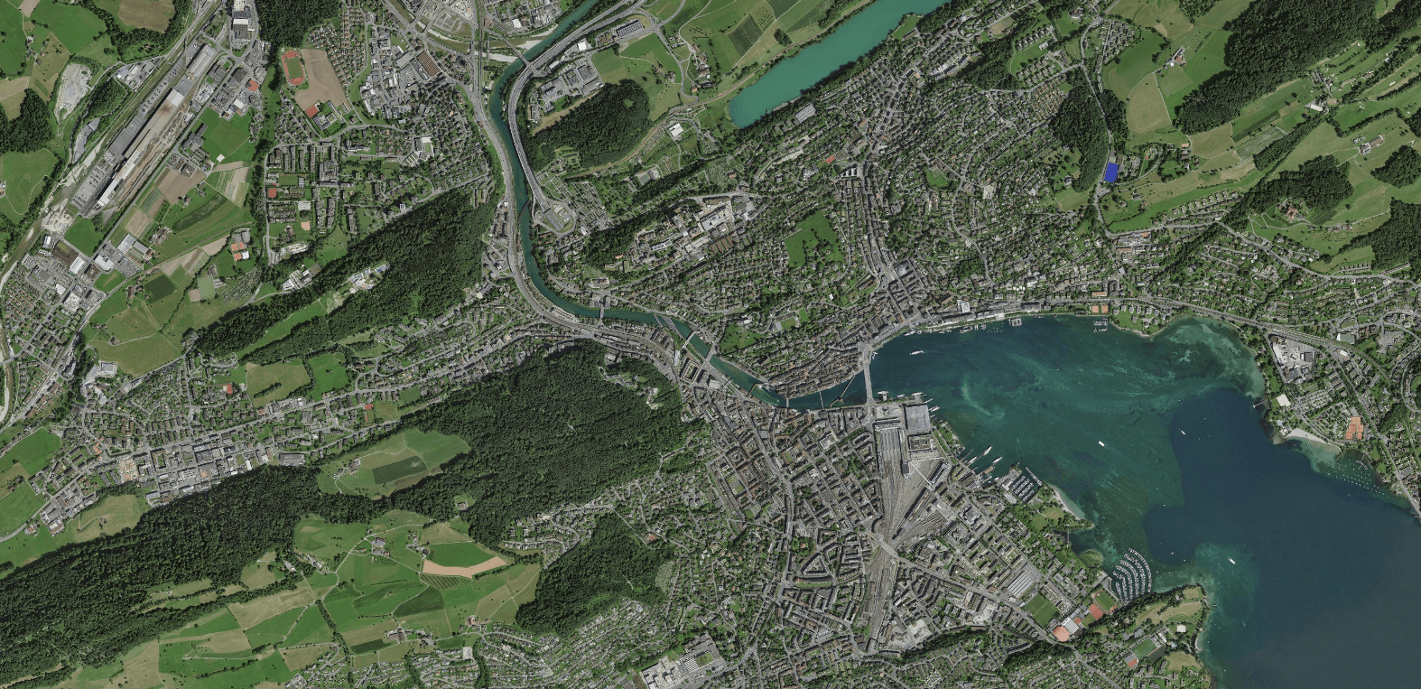 Luftbild von Luzern mit See und Fluss Luftbild von Luzern mit See und Fluss